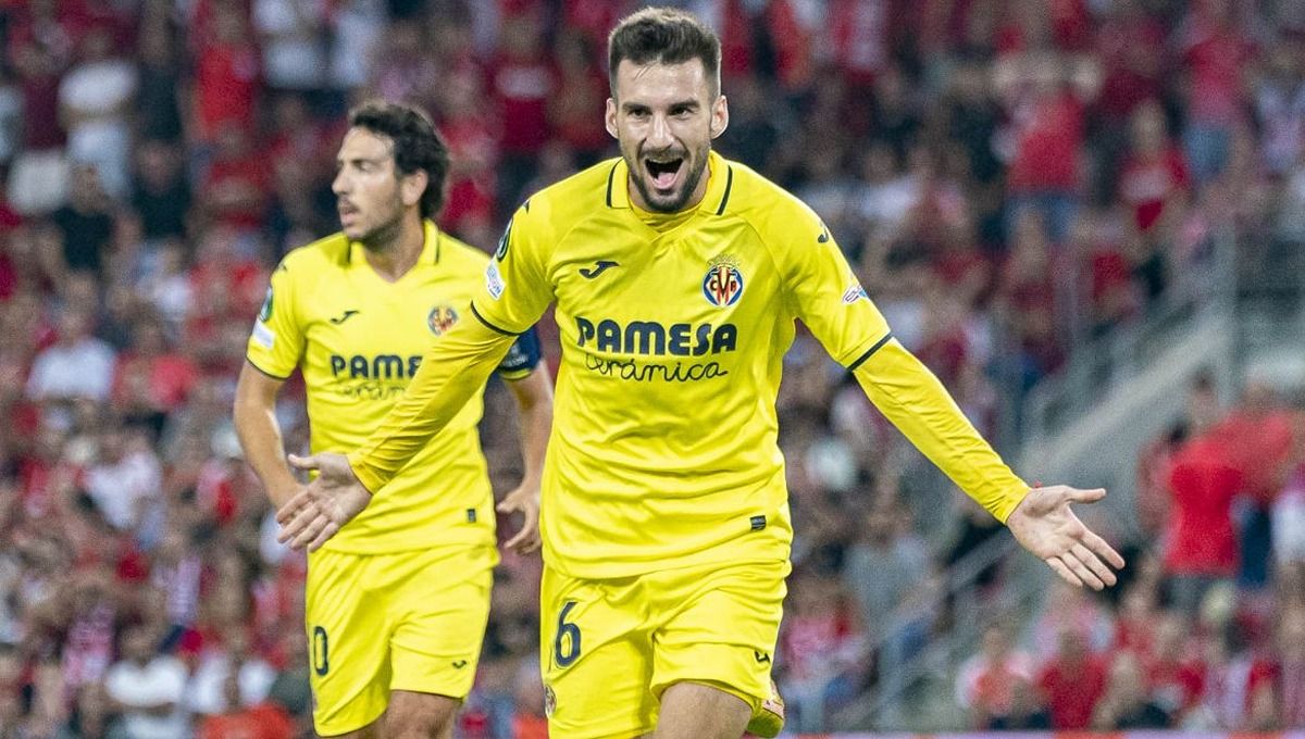 Terdapat momen aneh dalam pertandingan lanjutan Liga Spanyol (La Liga) 2022/23 antara Villarreal vs Almeria, Minggu (23/10/22). Foto: Website Villarreal Copyright: © Website Villarreal www.villarrealcf.es