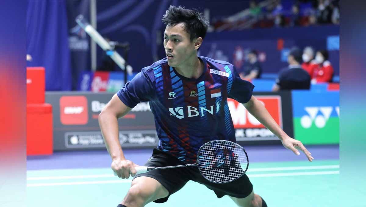 Shesar Hiren Rhustavito membagikan resep mulus melaju ke babak 16 besar French Open 2022 usai tumbangkan Lee Zii Jia.(Foto: PBSI) Copyright: © PBSI