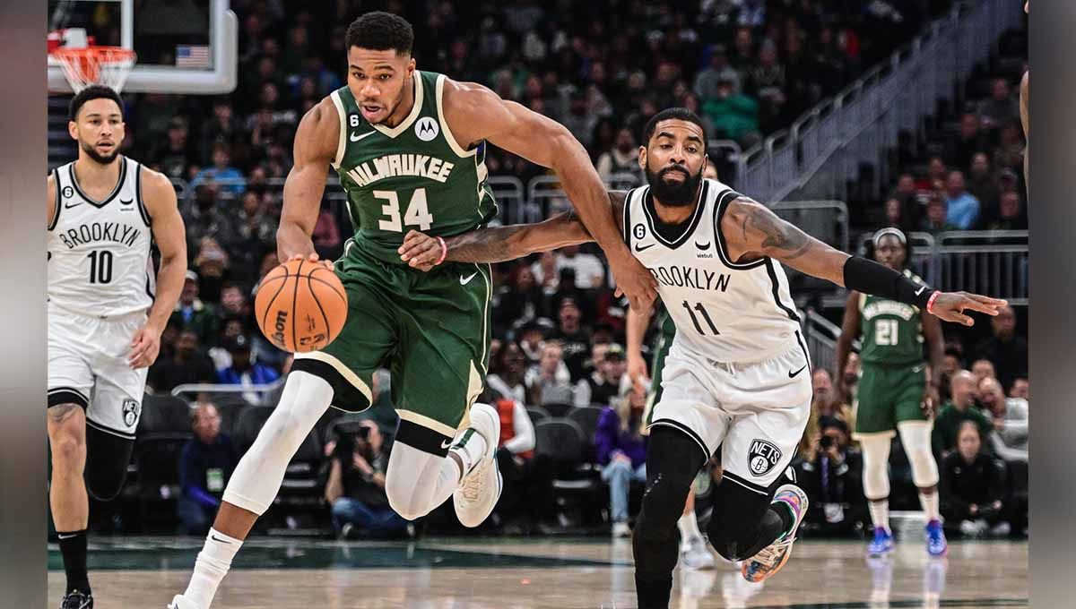 Berikut rekap hasil NBA hari ini Kamis (27/10/22) yang mana Milwaukee Bucks menang dan Los Angeles Lakers tumbang. Copyright: © REUTERS/Benny Sieu