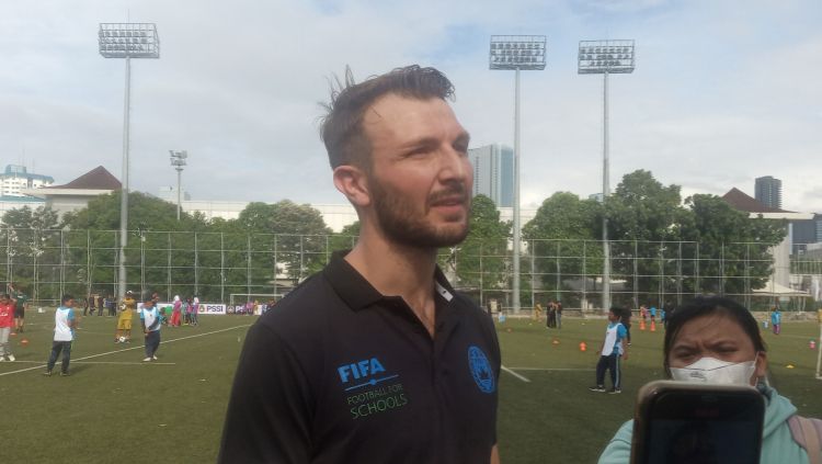 Eks Persija Jakarta, Marco Motta saat ditemui di kawasan GBK, Jumat (28/10/22). Copyright: © Herry Ibrahim/INDOSPORT