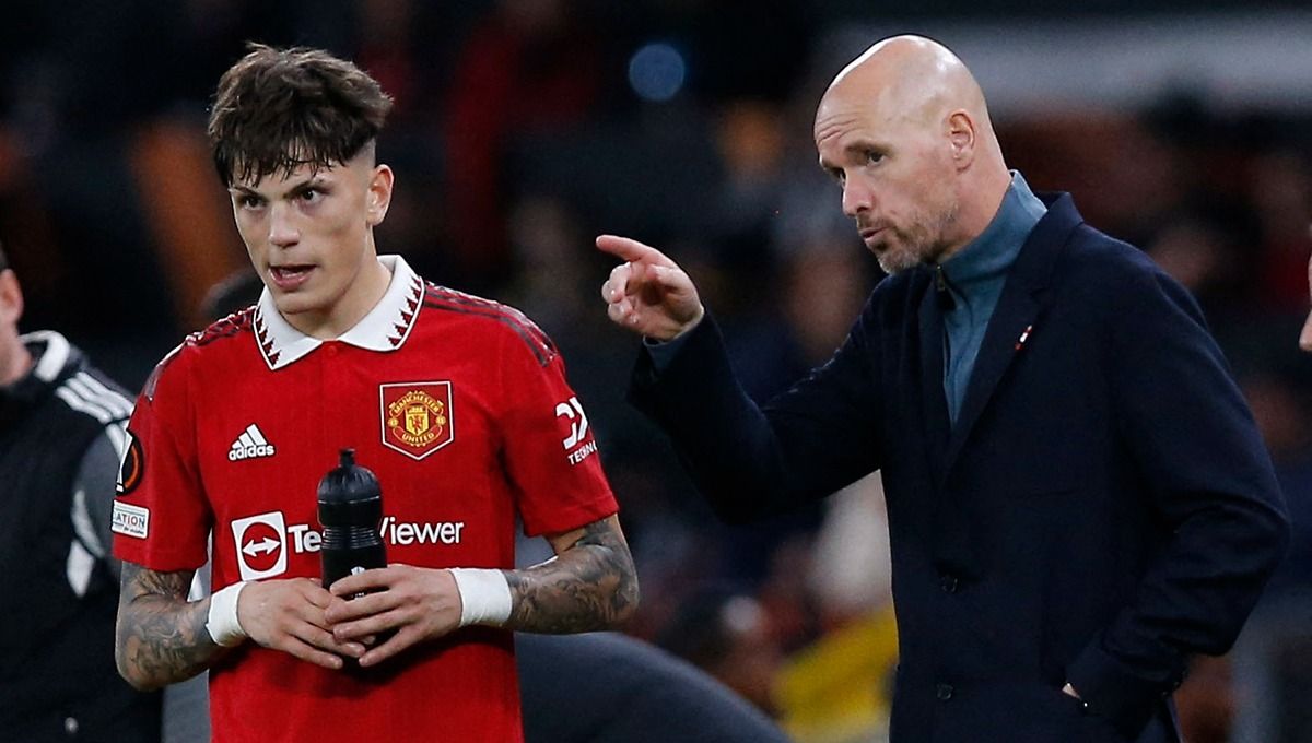 Manajer Manchester United, Erik Ten Hag, meyakini bintang mudanya Alejandro Garnacho jadi solusi baru lini serang timnya. Foto: REUTERS/Craig Brough Copyright: © Reuters/Craig Brough