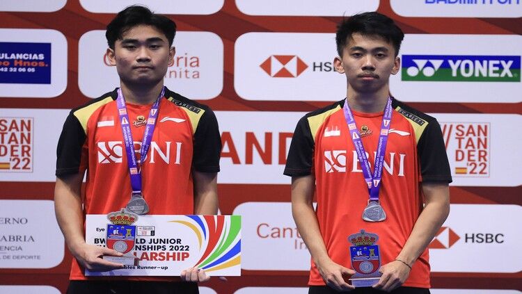 Social Media Producer BWF ikut dibuat nyesek melihat tangisan Muh.Putra Erwiansyah/Patra Harapan Rindorindo saat kalah di final Eye Level Cup 2022. Copyright: © PP PBSI