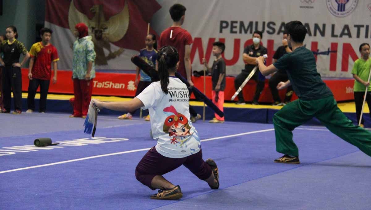 Atlet wushu Indonesia sedang berlatih jelang kejuaraan dunia wushu junior 2022. (Foto: PP wushu Indonesia) Copyright: © PP wushu Indonesia
