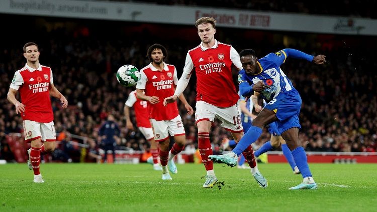 Bintang muda Arsenal, Folarin Balogun, siap hengkang dari Arsenal demi bergabung dengan AC Milan pada bursa transfer musim panas. REUTERS/David Klein Copyright: © reutersconnect.com