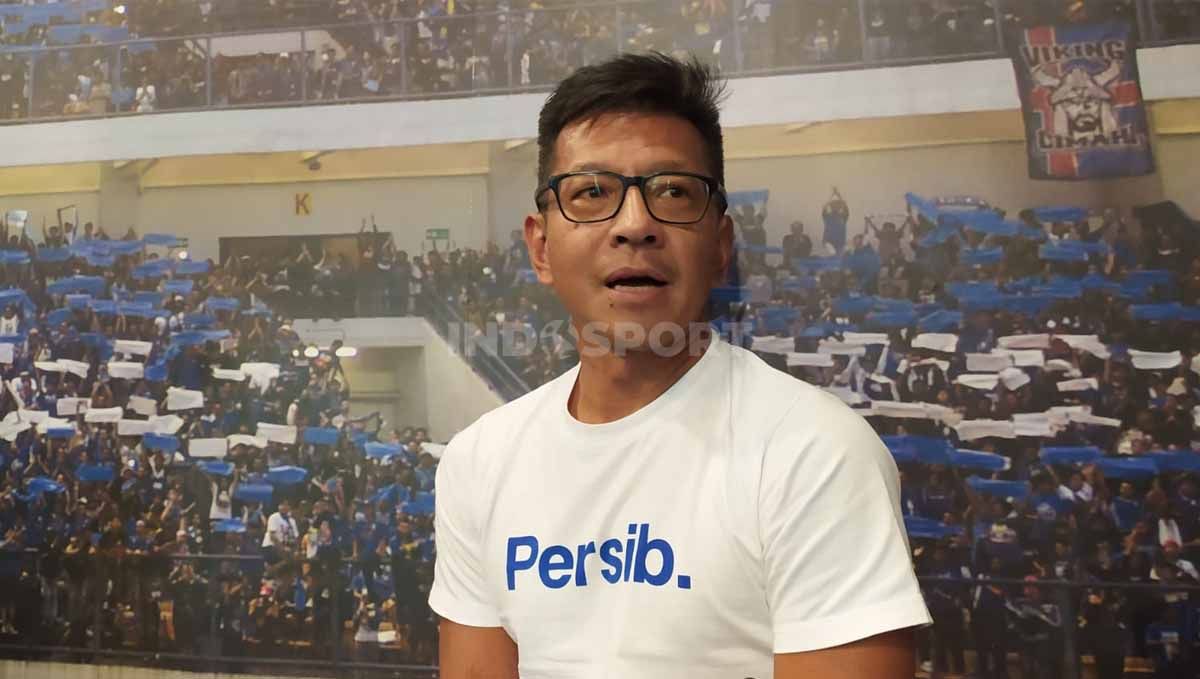 Manajemen Persib Bandung memberikan tanggapan mengenai kompetisi Liga 1 2022-2023 yang akan dilanjutkan kembali dengan menggunakan sistem bubble. Copyright: © Arif Rahman/INDOSPORT