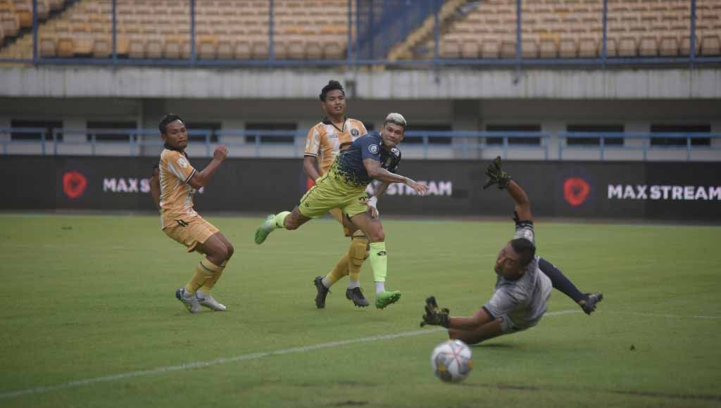 Uji coba Persib menghadapi FC Bekasi City. (Foto: Media officer Persib) Copyright: © Media officer Persib