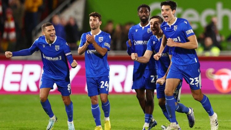 Laju mengejutkan Elkan Baggott bersama klubnya, Gillingham FC, di Piala FA 2022/2023 masih berlanjut usai mengalahkan Dagenham and Redbridge 3-2. REUTERS/David Klein Copyright: © REUTERS/David Klein