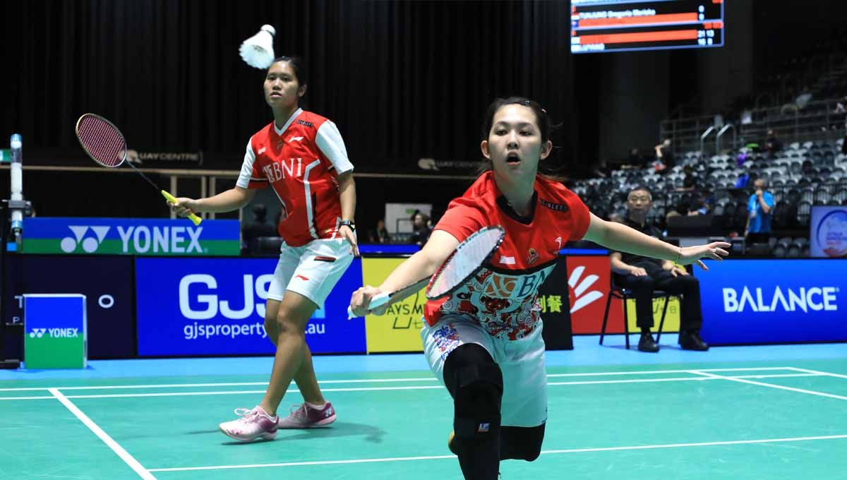 Pasangan ganda putri Indonesia, Lanny Tria Mayasari/Ribka Sugiarto di Australian Open 2022. (Foto: PBSI) Copyright: © PBSI