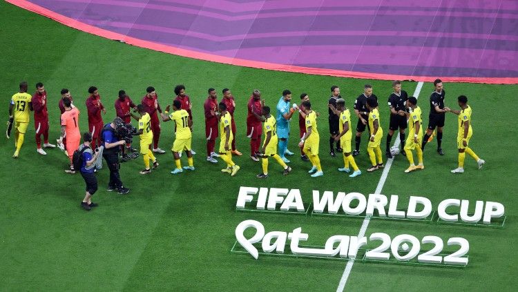 Timnas Qatar harus mengakui keunggulan Ekuador, 0-2, pada laga Grup A Piala Dunia 2022 dan sejumlah fakta pun mencuat seiring kekalahan tim tuan rumah. (REUTERS/Molly Darlington) Copyright: © REUTERS/Molly Darlington