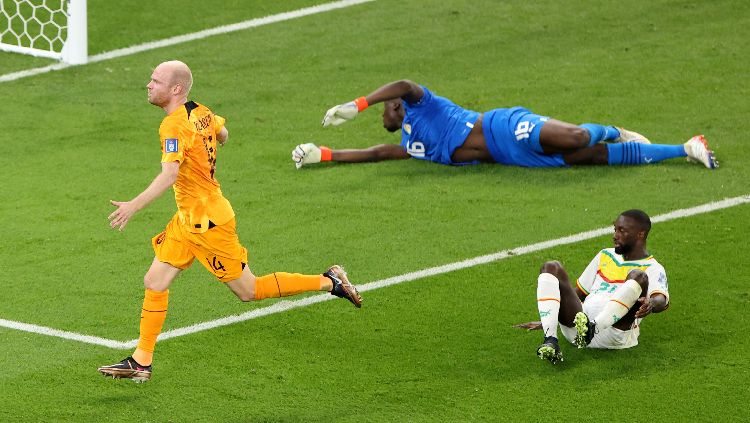 Penyerang Timnas Belanda, Davy Klaassen Setelah Mencetak Gol ke Gawang Senegal di Piala Dunia 2022 REUTERS-Molly Darlington Copyright: © REUTERS-Molly Darlington