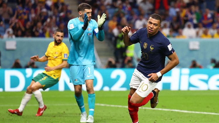 Pemain Timnas Prancis, Kylian Mbappe  Copyright: © REUTERS/Kai Pfaffenbach