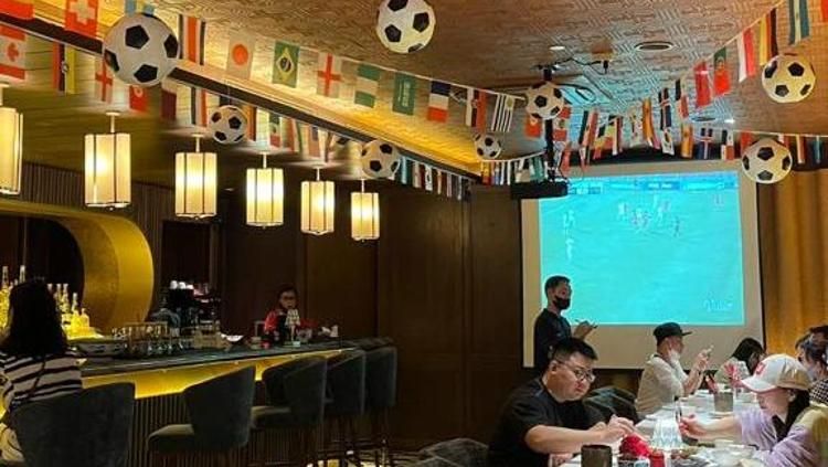 Serunya Nonton Piala Dunia 2022 di Shu Cuisine and Bar. Copyright: © Shu Cuisine and Bar.