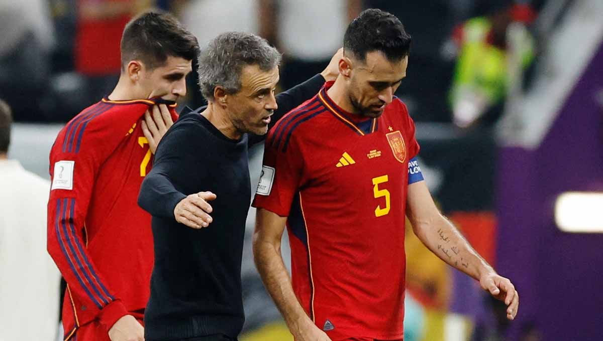 Pelatih Spanyol, Luis Enrique, membalas semua kritikan ditujukan atas penampilan timnya di Piala Dunia 2022, dengan mengirimkan janji pedas. (Foto: REUTERS/Albert Gea) Copyright: © REUTERS/Albert Gea