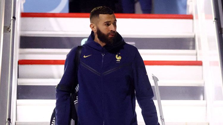 Karim Benzema menunjukkan progres cepat dalam pemulihan cedera kunci paha yang menghalanginya tampil untuk Prancis di Piala Dunia 2022. (Foto: REUTERS/Hannah Mckay). Copyright: © REUTERS/Hannah Mckay