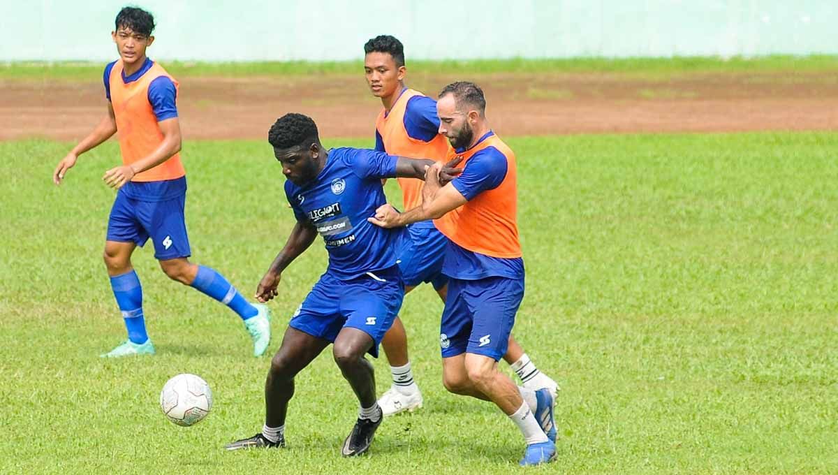 Arema FC saat jalani sesi latihan. (Foto: MO Arema FC) Copyright: © MO Arema FC