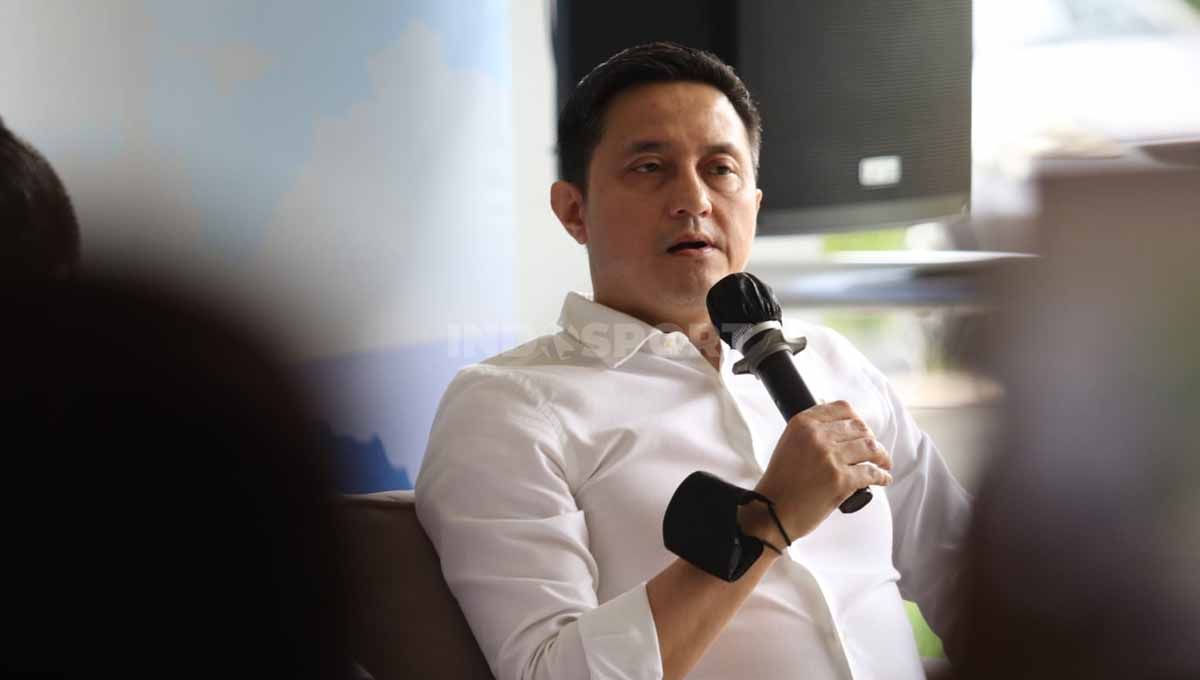 Kasubid Pengembangan Prestasi Daerah PBSI Ricky Soebagja pada acara Jumpa Pers Kejurnas PBSI 2022 di Pelatnas Cipayung, Kamis (01/12/22). Copyright: © Herry Ibrahim/INDOSPORT