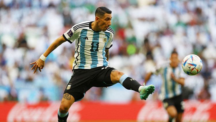 Pemain Timnas Argentina, Angel Di Maria saat bermain di Piala Dunia 2022 (Foto: REUTERS/Hannah Mckay). Copyright: © REUTERS/Hannah Mckay