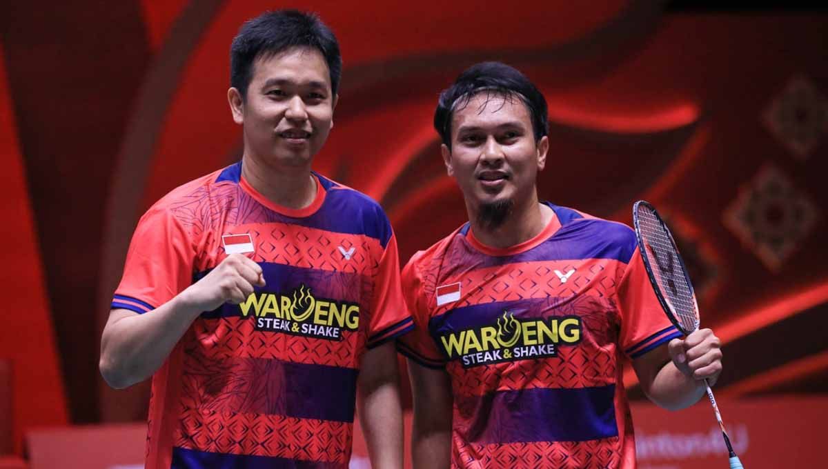 Ganda putra legendaris Indonesia, Mohammad Ahsan/Hendra Setiawan, masih memiliki harapan besar tampil di Olimpiade 2024. Foto: PBSI. Copyright: © PBSI