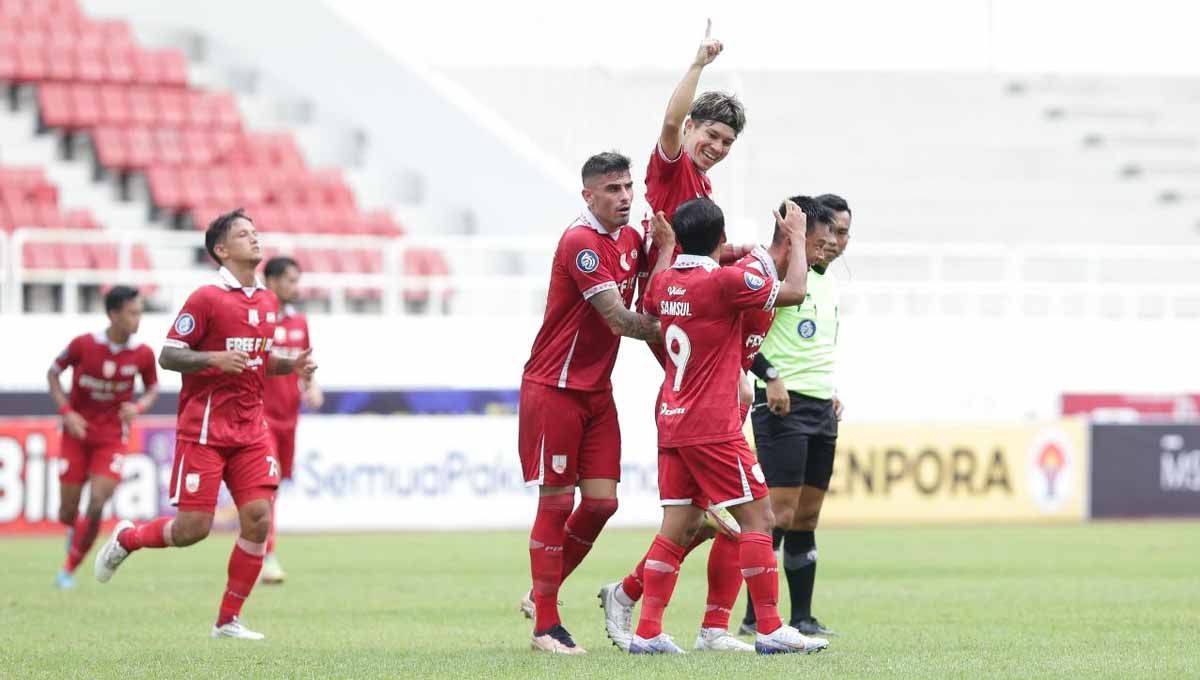 Selebrasi winger Persis Solo, Ryo Matsumura usai mencetak gol ke gawang Arema FC, BRI Liga 1 di Stadion Jatidiri, Semarang, Minggu (11/12/22). (Foto: Persis Solo) Copyright: © Persis Solo