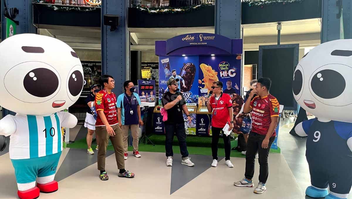 Laga final Pildun Qatar 2022 antara Argentina vs Prancis akan semakin seru bersama Aice dalam rangkaian acara La Dunya 2022 di Cilandak Town Square. Copyright: © Aderibka/INDOSPORT