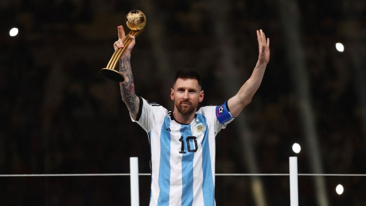 Lionel Messi mendapatkan gelar pemain terbaik Piala Dunia 2022 REUTERS-Carl Recine Copyright: © REUTERS-Carl Recine