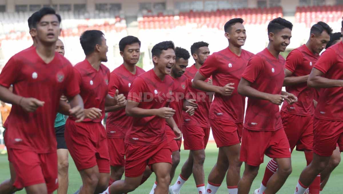 Latihan Timnas Indonesia Senior jelang laga Piala AFF 2022 melawan Kamboja di Stadion GBK, Selasa (20/12/22). Copyright: © Herry Ibrahim/INDOSPORT