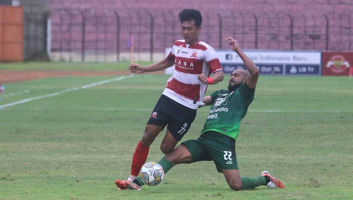 Pertandingan antara Madura United vs RANS Nusantara pada laga BRI Liga 1 di Stadion Sultan Agung, Bantul, Jumat (23/12/22). (Foto: MO Madura United) Copyright: © MO Madura United