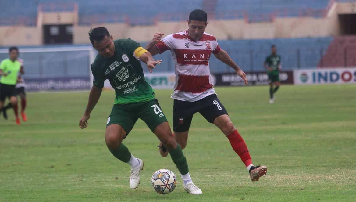Pertandingan antara Madura United vs RANS Nusantara pada laga BRI Liga 1 di Stadion Sultan Agung, Bantul, Jumat (23/12/22). (Foto: MO Madura United) Copyright: © MO Madura United