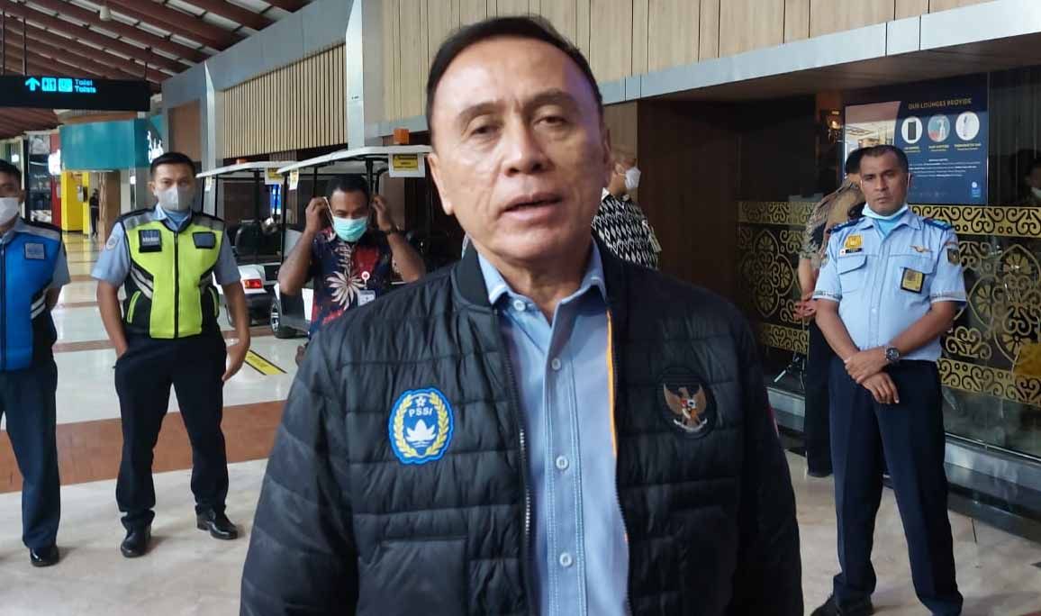 Ketua Umum PSSI, Mochammad Iriawan saat melepas Timnas Indonesia ke Filipina. Copyright: © Zainal Hasan/INDOSPORT