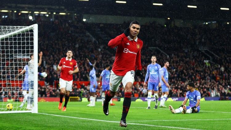 Casemiro merayakan golnya di laga Liga Inggris Manchester United vs Bournemouth (04/01/23). (Foto: REUTERS/Carl Recine) Copyright: © REUTERS/Carl Recine