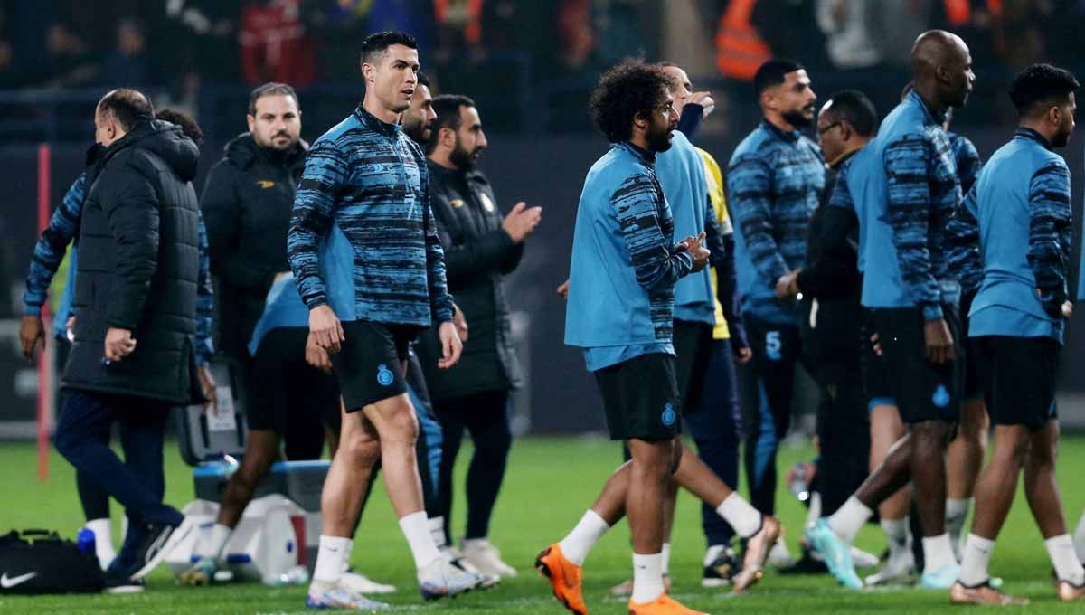 Banyak yang meyakini Cristiano Ronaldo tidak akan pensiun di Al Nassr. Foto: REUTERS/Ahmed Yosri. Copyright: © REUTERS/Ahmed Yosri