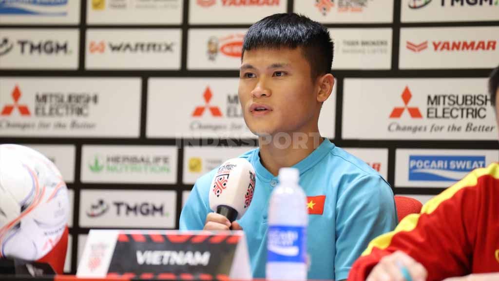 Pemain Vietnam Pham Tuan Hai pada acara jumpa pers jelang babak final Piala AFF 2022 melawan Indonesia di Media Center stadion GBK, Kamis (05/01/23). Copyright: © Herry Ibrahim/INDOSPORT