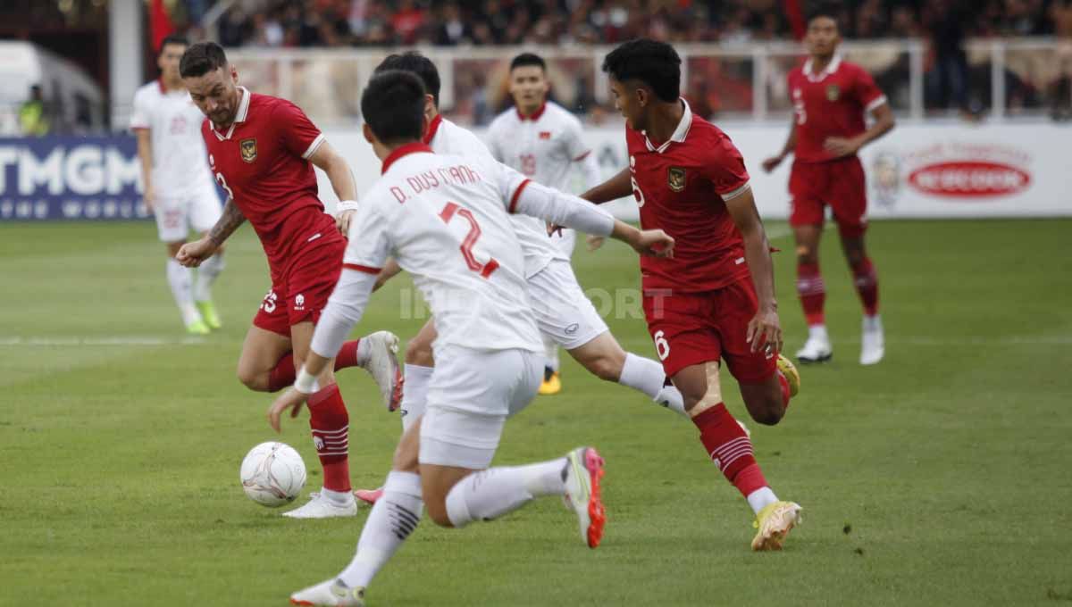 Pertandingan leg pertama semifinal Piala AFF 2022 antara Timnas Indonesia vs Vietnam di Stadion Gelora Bung Karno, Jumat (06/01/23). Copyright: © Herry Ibrahim/INDOSPORT