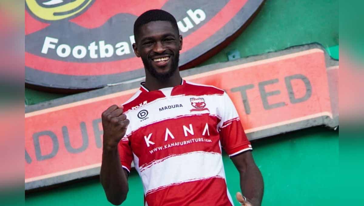 Madura United akhirnya merampungkan prosesi kedatangan Kwabena Appiah-Kubi sebagai pemain baru untuk putaran dua Liga 1 musim ini. Copyright: © MO Madura United