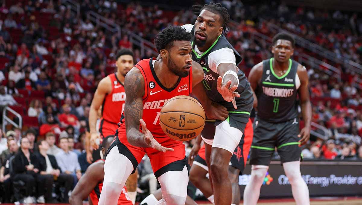 Pertandingan NBA antara Houston Rockets vs Minnesota Timberwolves. (Foto: REUTERS/Kai Pfaffenbach) Copyright: © REUTERS/Kai Pfaffenbach