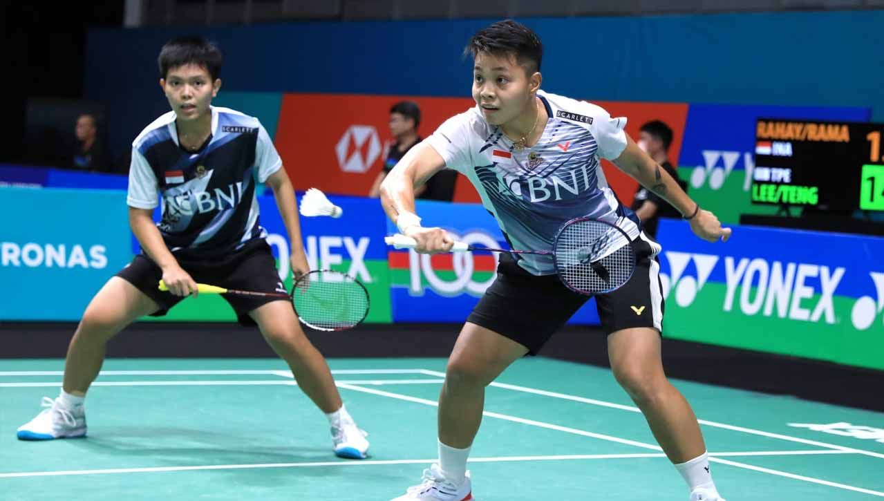 Apriyani Rahayu/Siti Fadia gagal lolos ke babak pamungkas karena retired saat melawan Chen Qing Chen/Jia Yi Fan (China) di semifinal Malaysia Open 2023. (Foto: PBSI) Copyright: © PBSI