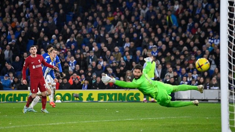 Solly March mencetak gol keduanya di laga Liga Inggris 2022/23 Brighton vs Liverpool (14/01/23). (Foto: REUTERS/Toby Melville) Copyright: © REUTERS/Toby Melville