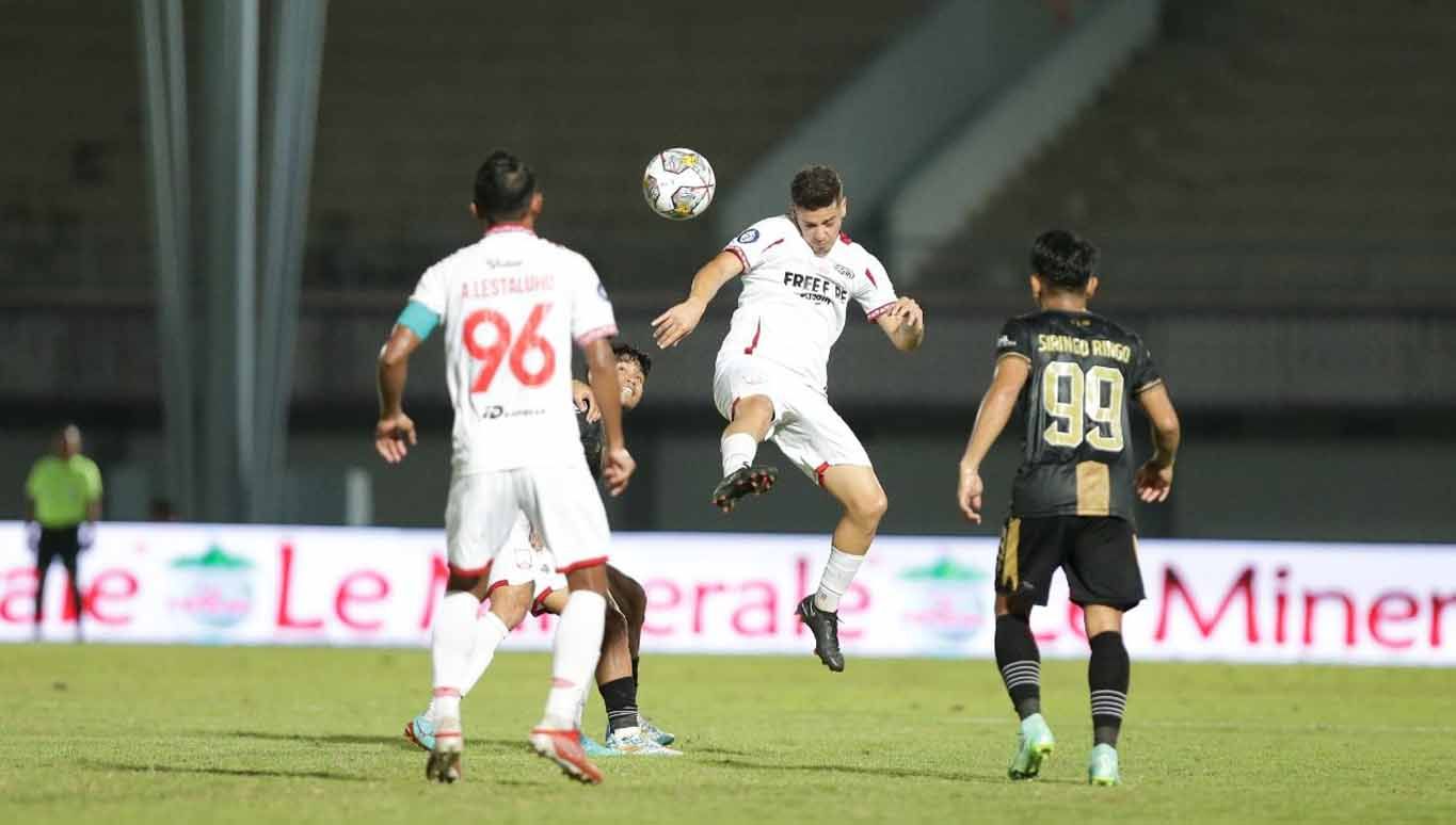 Pertandingan antara Dewa United vs Persis Solo pada laga BRI Liga 1 di Indomilk Arena, Tangerang, Sabtu (14/01/23). (Foto: Persis Solo) Copyright: © Persis Solo