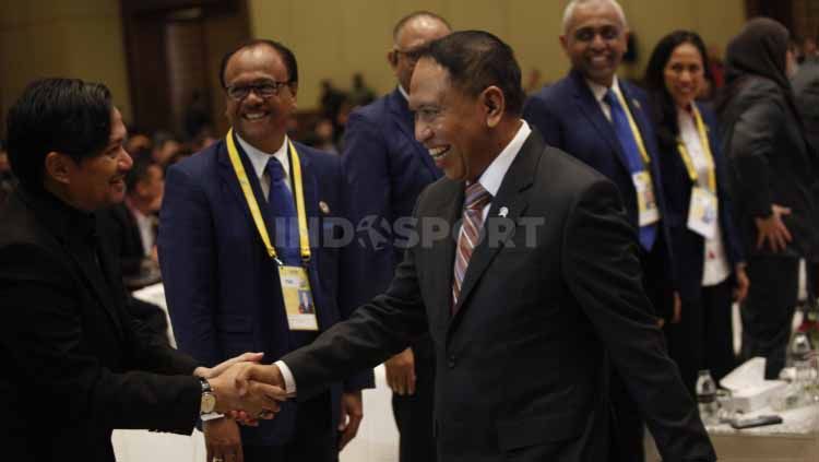 Menpora Zainudin Amali dan Ketum PSSI, Mochamad Iriawan didampingi perwakilan FIFA dan AFC resmi membuka Kongres Biasa PSSI di Hotel Sultan, Minggu (15/01/23). Copyright: © Herry Ibrahim/INDOSPORT