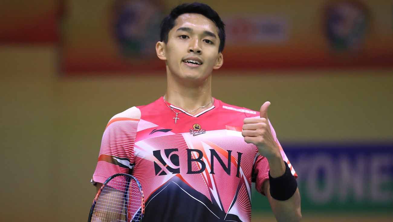 Tunggal putra Indonesia, Jonatan Christie saat menghadapi Brian Yang di India Open 2023. (Foto: PBSI) Copyright: © PBSI