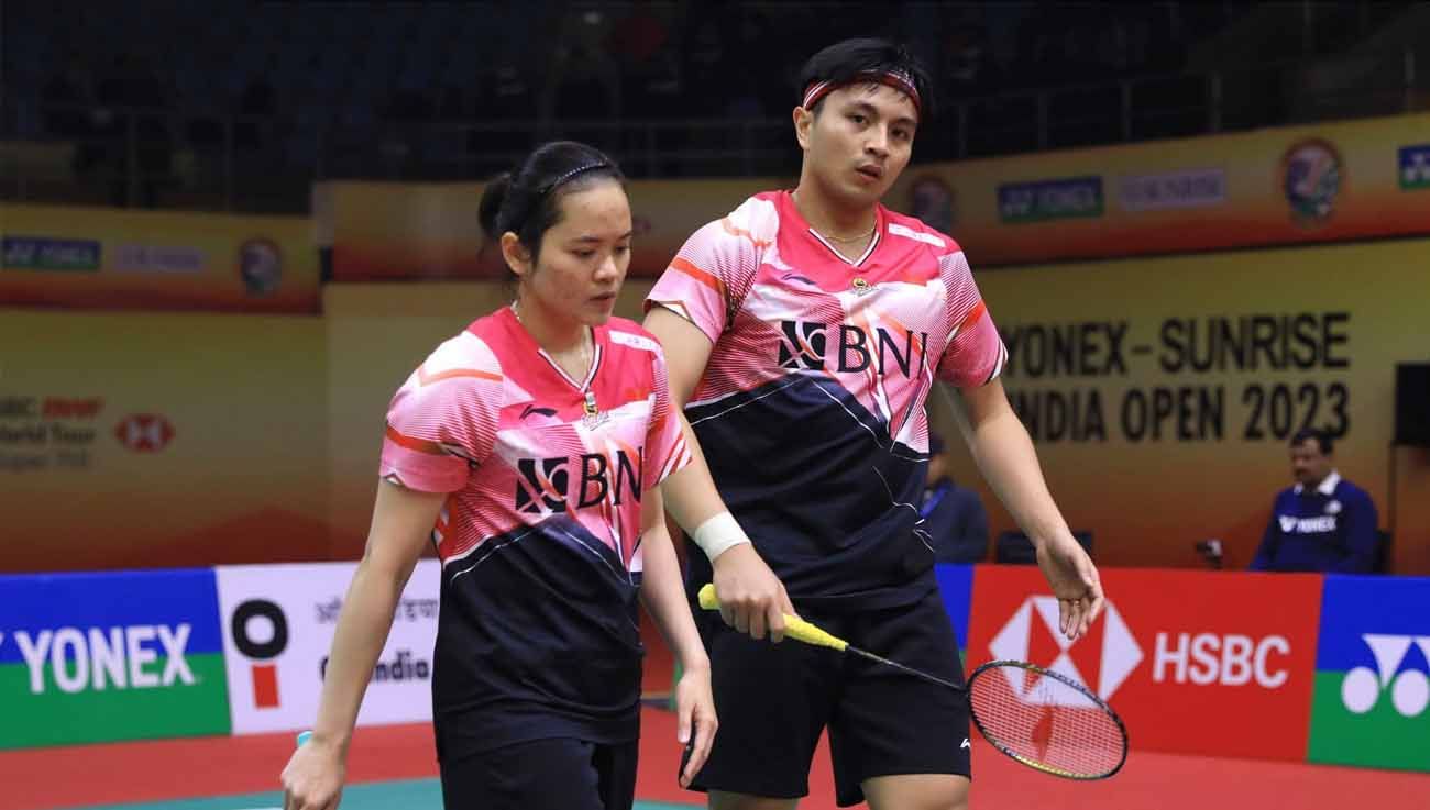 Hasil buruk kembali dituai oleh pebulutangkis Indonesia di Swiss Open 2023 usai Zachariah Josiahno Sumanti/Hediana Julimarbela tumbang di sektor ganda campuran. (Foto: PBSI) Copyright: © PBSI