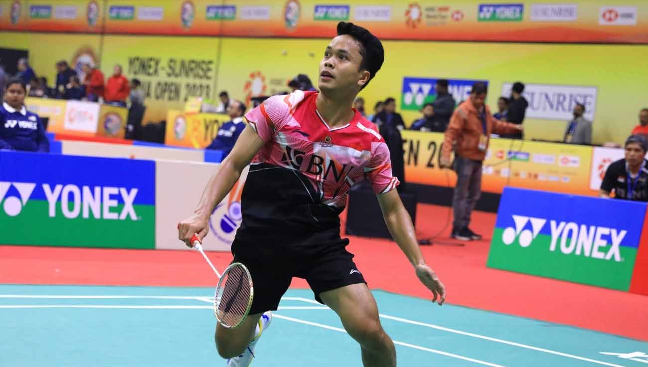 Kandasnya Anthony Sinisuka Ginting di babak semifinal India Open 2023, membuat presenter sekaligus legenda bulutangkis, Yuni Kartika, memberikan komentar. Copyright: © PBSI