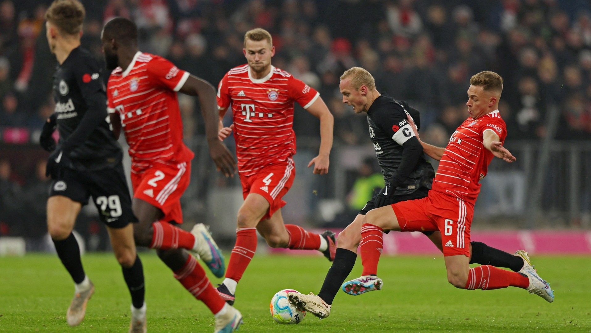 Pertandingan Liga Jerman Bayern Munchen vs Eintracht Frankfurt. REUTERS/Leonhard Simon Copyright: © REUTERS/Leonhard Simon