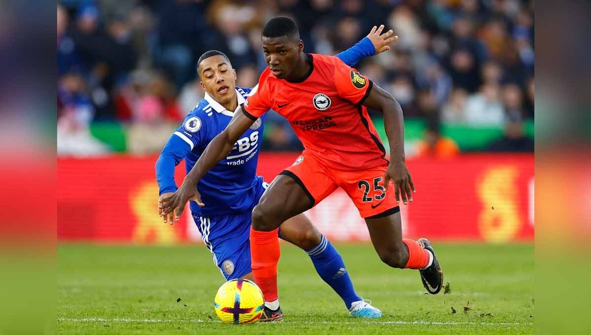 Moises Caicedo pemain Brighton & Hove Albion Action. (Foto: REUTERS/Andrew Boyers) Copyright: © REUTERS/Andrew Boyers