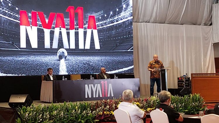 Paparan Calon Ketua Umum PSSI, La Nyalla Mattalitti, dalam acara Asprov PSSI Strategic Role La Nyalla Vision di Hotel Sultan, Selasa (07/02/23). Foto: Zainal Hasan/INDOSPORT. Copyright: © Zainal Hasan/INDOSPORT