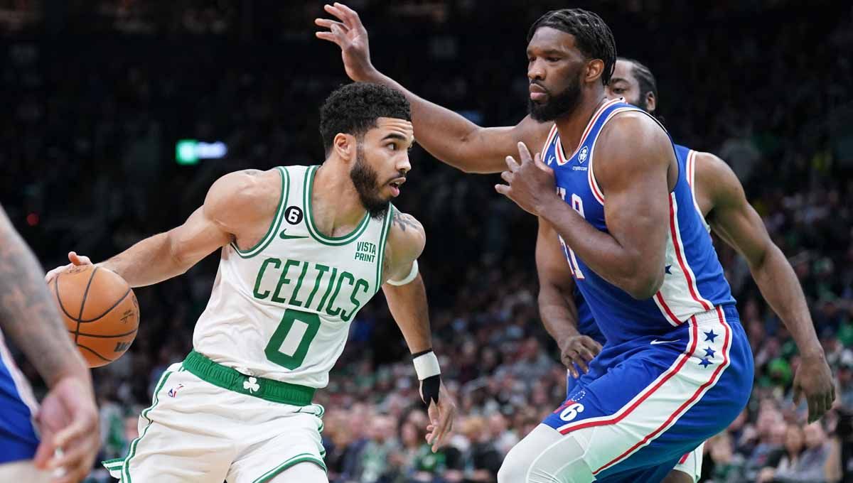 Pertandingan NBA antara Boston Celtics vs Philadelphia 76ers. (Foto: REUTERS/David Butler II) Copyright: © REUTERS/David Butler II