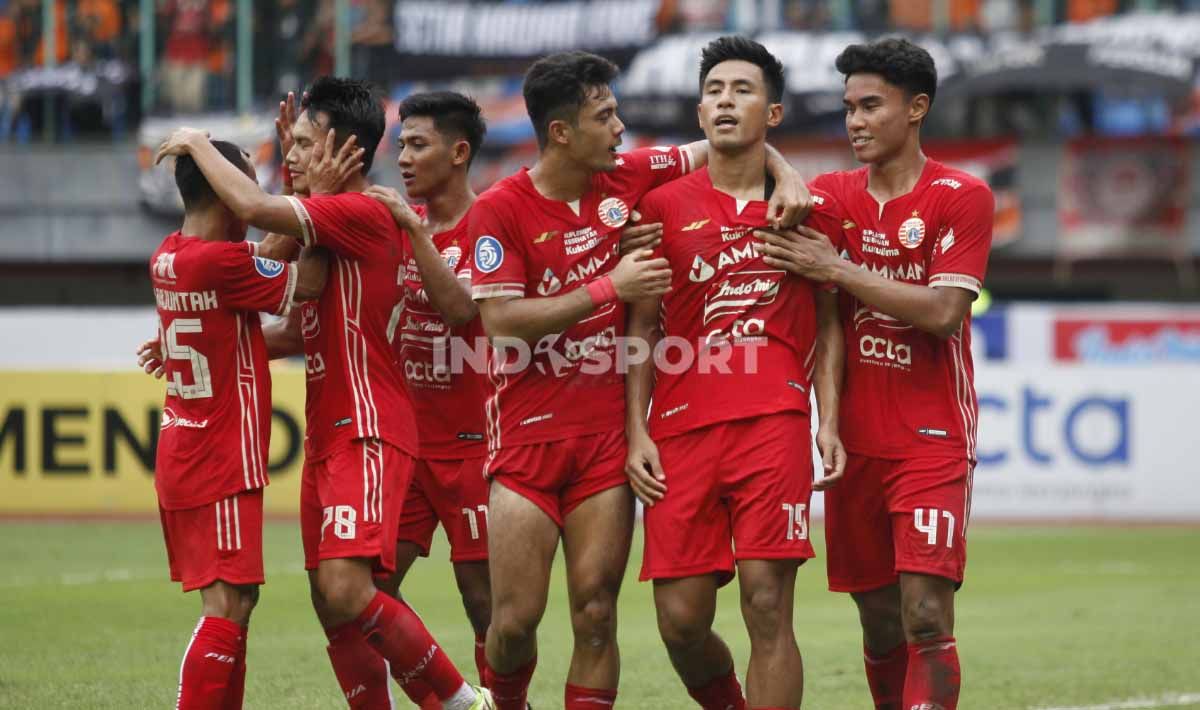 Raksasa Liga 1, Persija Jakarta, mengungkapkan keluh kesah setelah 12 pemainnya dipanggil ke pemusatan latihan Timnas Indonesia senior dan kelompok umur. Copyright: © Herry Ibrahim/INDOSPORT