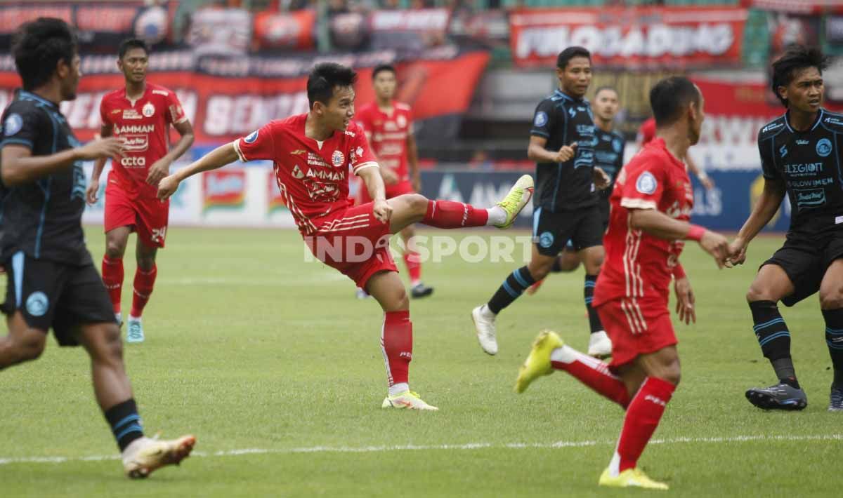 Pertandingan pada laga Liga 1 pekan ke-23 antara Persija Jakarta vs Arema FC di Stadion Patriot Bekasi, Minggu (12/02/23). Copyright: © Herry Ibrahim/INDOSPORT