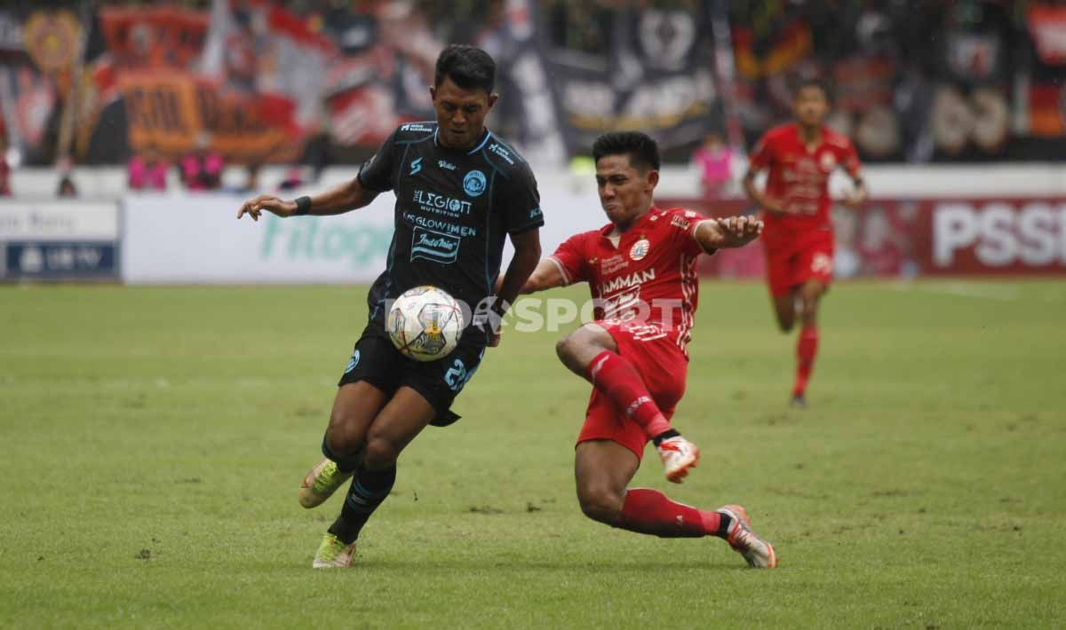 Pertandingan pada laga Liga 1 pekan ke-23 antara Persija Jakarta vs Arema FC di Stadion Patriot Bekasi, Minggu (12/02/23). Copyright: © Herry Ibrahim/INDOSPORT