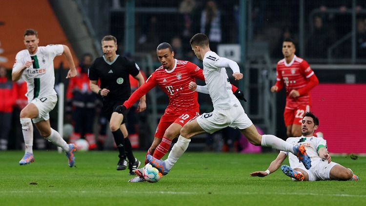 Aksi Leroy Sane di laga Borussia Moncengladbach vs Bayern Munchen (18/02/23). (Foto: REUTERS/Thilo Schmuelgen) Copyright: © REUTERS/Thilo Schmuelgen